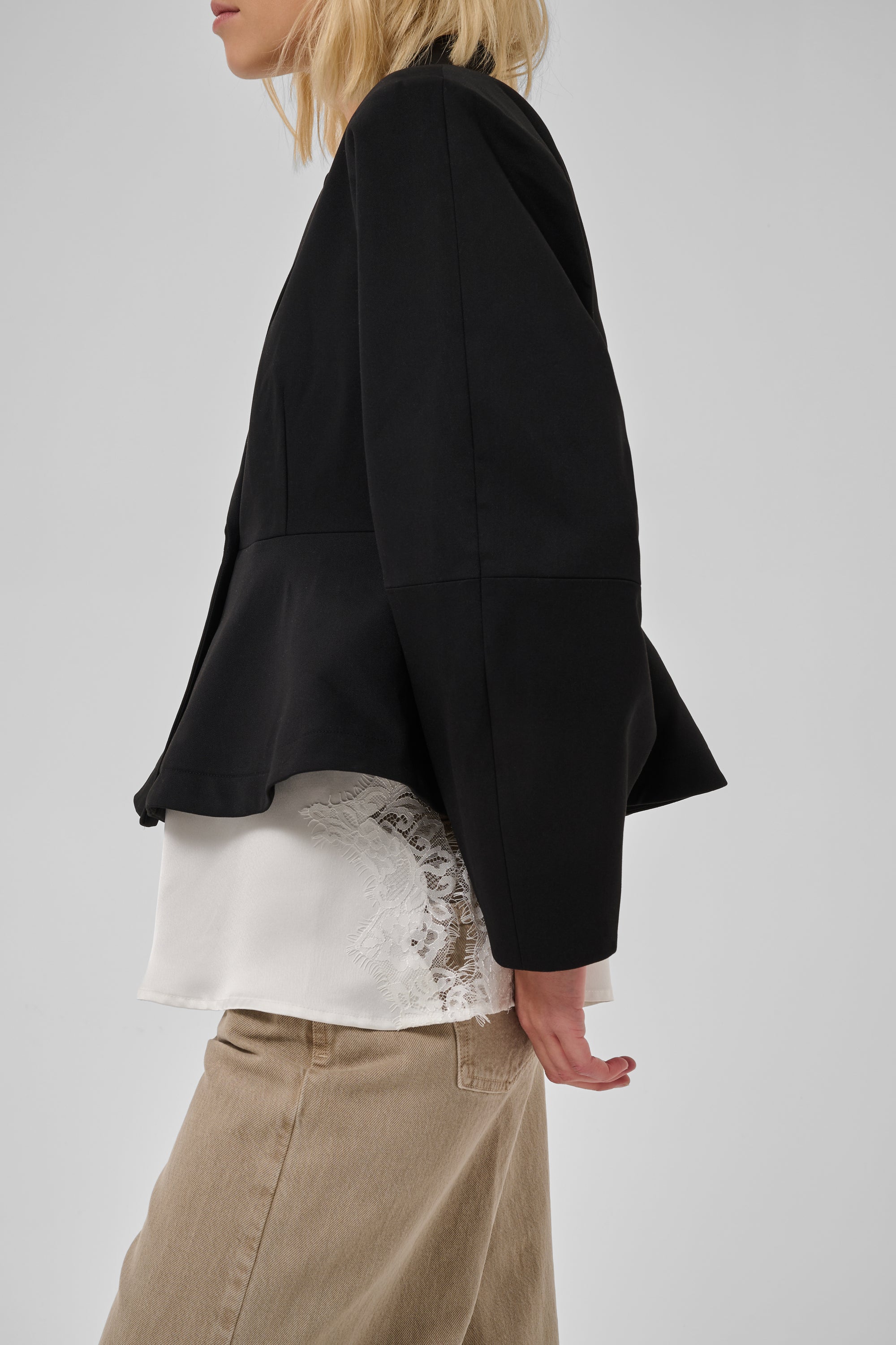 MEW Evie Shaped Blazer Black