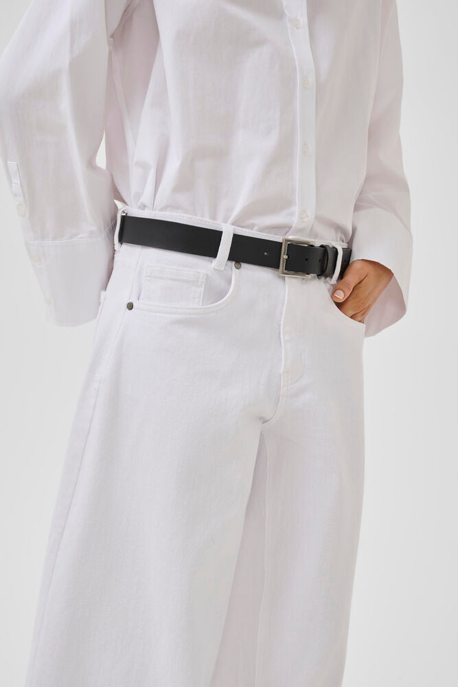 MEW Hottie High Barrel White Jeans