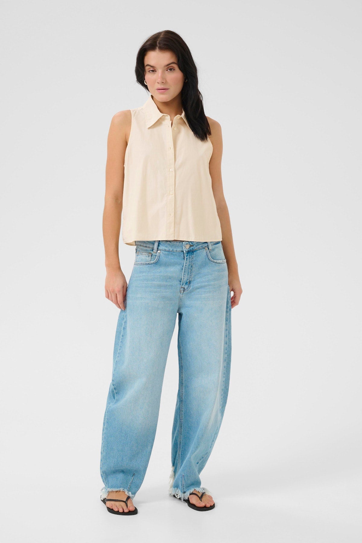 MEW Lucy Loose Barrel Leg Jeans