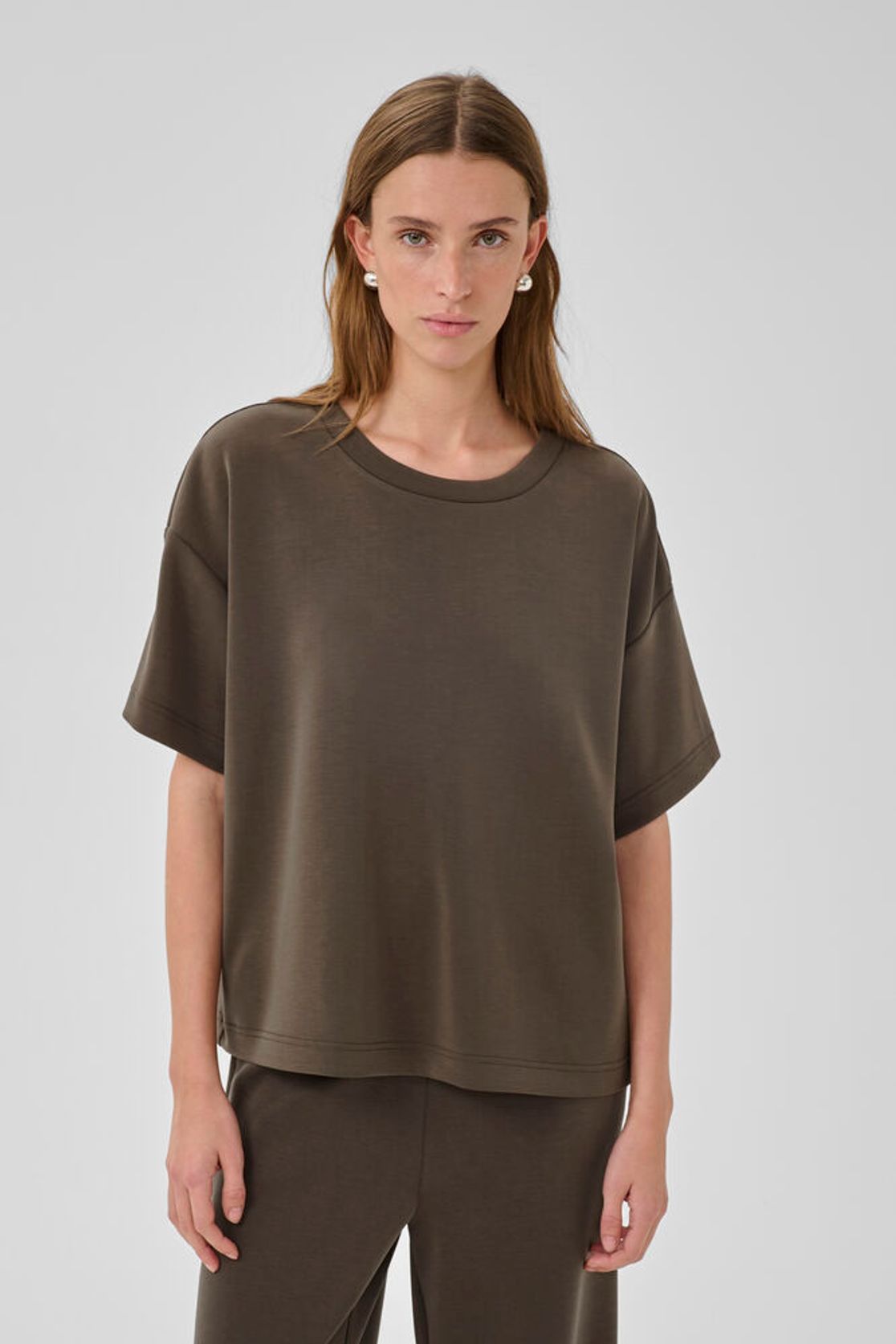 Helle Boxy Tee (Other Colours)